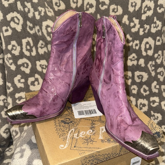 Brayden Western Boots 👢 in lilac 😍 Free People New 🆕 & Never Worn - Picture 11 of 17